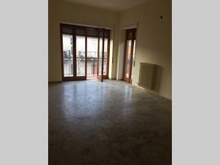 Quadrilocale in Vendita a Cinquefrondi, zona Centro, 55'000€, 60 m²