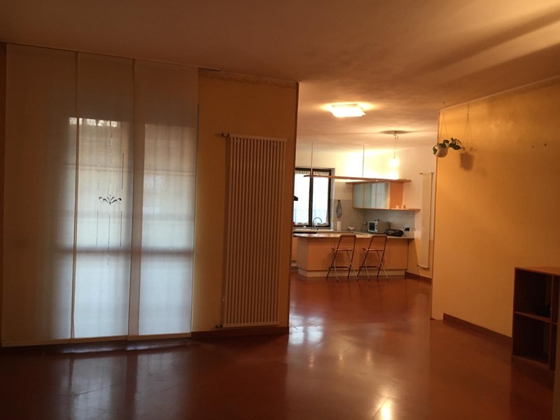 Villetta a schiera in Vendita a Vittuone, 292'000€, 230 m²