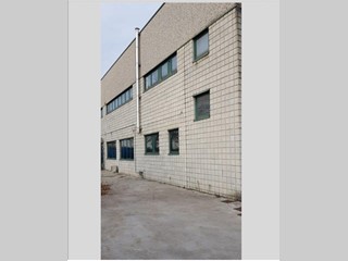 Capannone in Vendita a Lurago Marinone, zona Via della Cerca, 250'000€, 320 m²