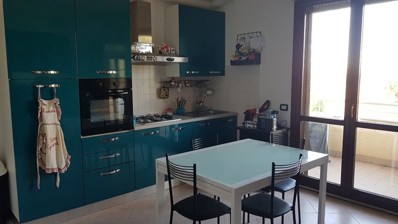 Trilocale in Vendita a Ravenna, zona Ponte nuovo, 120'000€, 68 m²