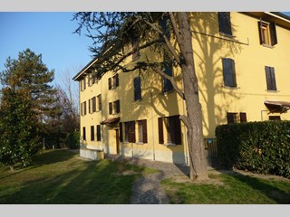 Trilocale in Vendita a Calderara di Reno, zona Fabbreria, 225'000€, 92 m², arredato