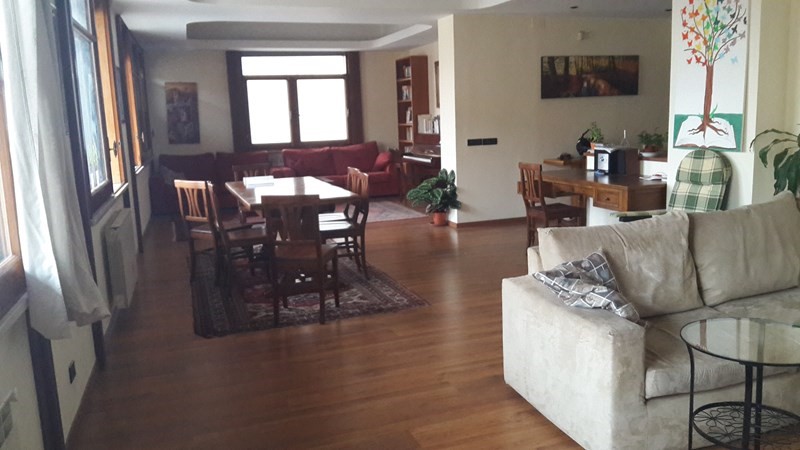 Appartamento in Vendita a Messina, zona centro, 345'000€, 210 m²