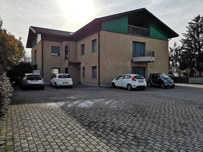 Ufficio in Affitto a Udine, zona via bariglaria 373, 530€, 65 m², arredato