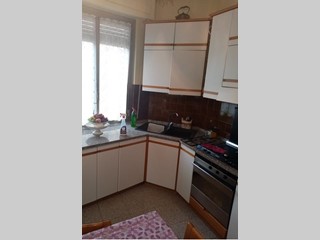 Quadrilocale in Vendita a Loano, zona Via Aurelia, 100 metri dal mare, 295'000€, 100 m²