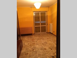 Trilocale in Vendita a Nibionno, zona Cibrone, 75'000€, 75 m², arredato