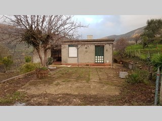 Villa in Vendita a Collesano, zona Contrada Favara, 43'000€, 60 m²