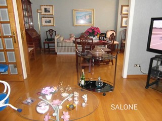 Appartamento in Vendita a Firenze, zona Castello-Careggi-Le Panche, 365€, 120 m²