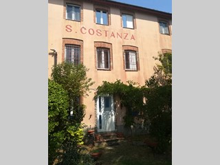 Casale in Vendita a Massa Marittima, 470'000€, 800 Mq, arredato