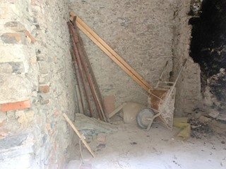 Casa Indipendente in Vendita a Camaiore, zona Casoli, 60'000&euro;, 102 m²