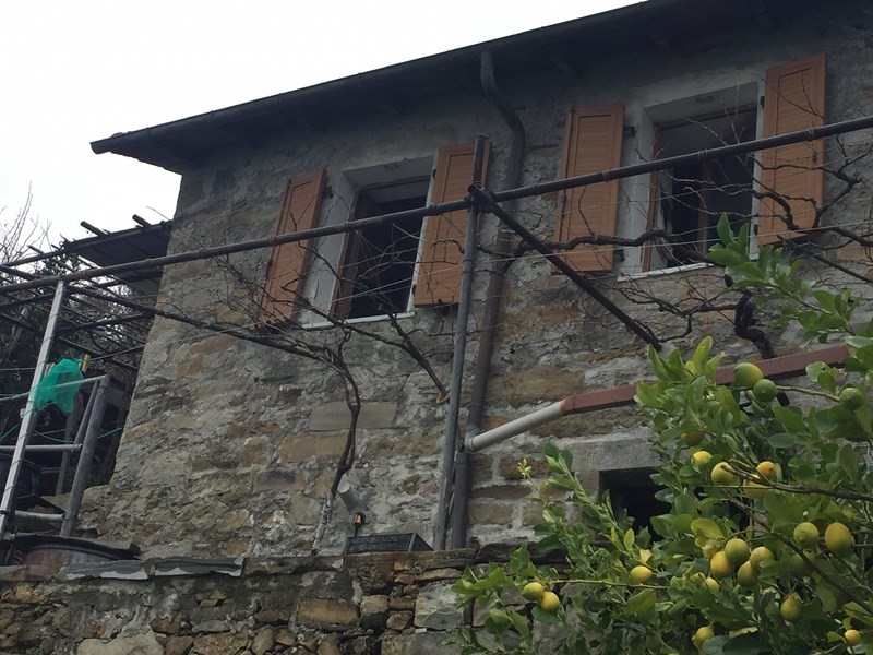 Rustico in Vendita a La Spezia, zona Cinque Terre, 350€, 70 m²
