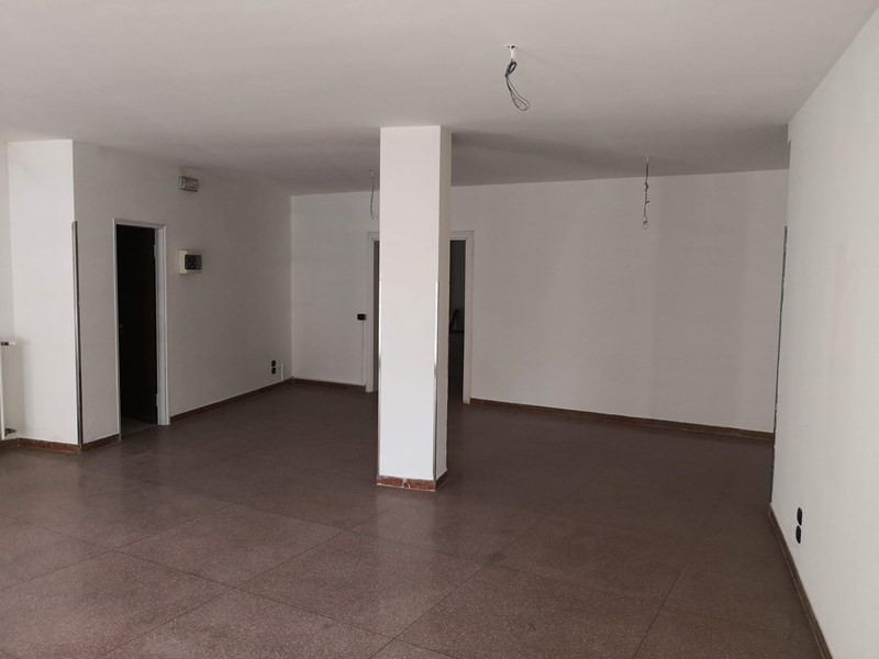 Immobile commerciale in Vendita a Padova, zona Portello, 195'000€, 258 m²