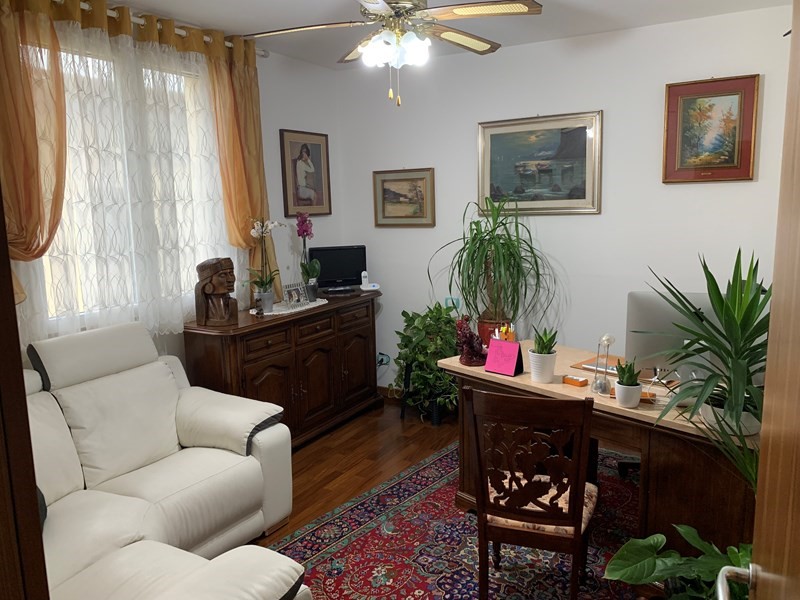 Appartamento in Vendita a Ravenna, zona sant'antonio zona nuova , 298'000€, 220 m²