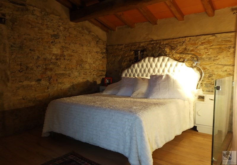 Casa Indipendente in Vendita a Massarosa, zona Corsanico, 125'000€, 110 m², arredato