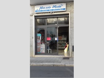 Attività commerciale in Vendita a Alberobello, zona corso trieste e Trento 51, 60'000€, 100 m², arredato