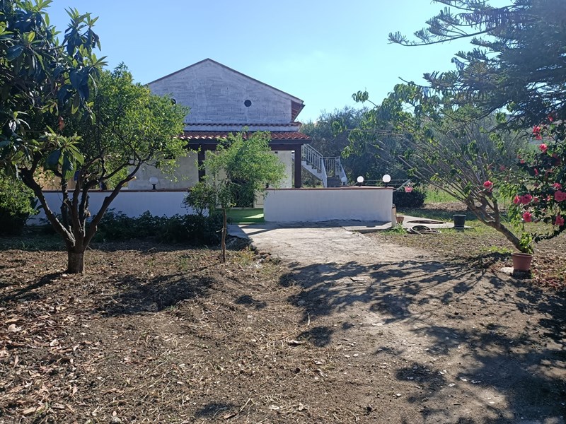 Villa in Vendita a Campofelice di Roccella, zona VIA DELLE RISAIE, 62'990€, 60 m², arredato