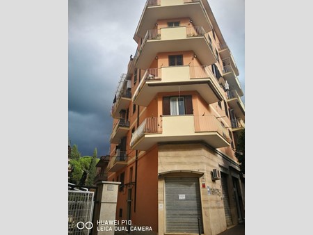 Trilocale in Vendita a Tivoli, zona Empolitana, 110'000&euro;, 60 m²