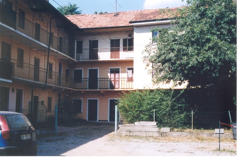 Casa di corte in Vendita a Borgo Ticino, zona Via orgoglia 34, 48'000€, 135 m²