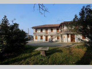 Casa Semi Indipendente in Vendita a Castelfranco Veneto, zona Sant'Andrea Oltre Muson, 320 m²