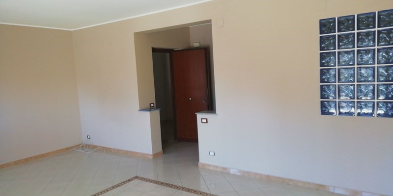 Quadrilocale in Vendita a Palermo, zona Messina Marine/San Paolo Palace, 185'000€, 118 m²