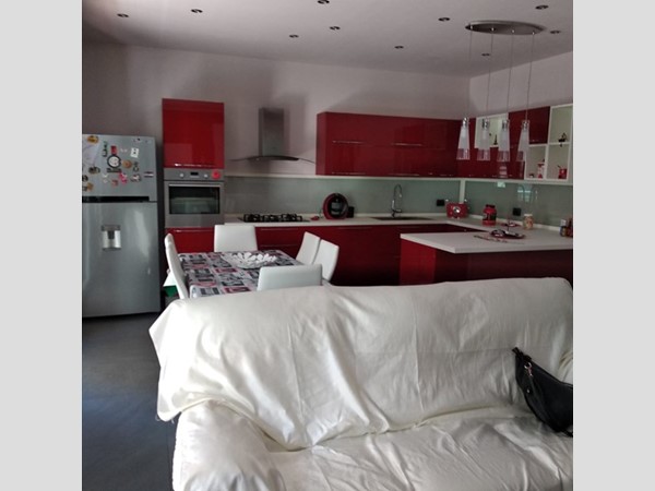 Trilocale in Vendita a Palermo, zona Noce , 168'000€, 105 m²