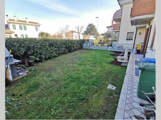 Quadrilocale in Vendita a Paese, zona castagnole, 175'000€, 120 m²