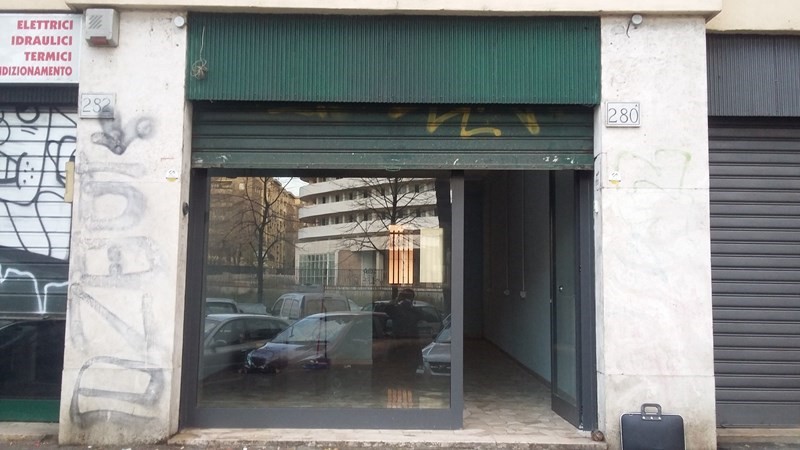 Negozio in Affitto a Roma, zona SAN PAOLO, 650€, 80 m²