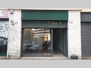 Negozio in Affitto a Roma, zona SAN PAOLO, 650€, 80 m²