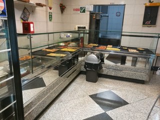 Attività commerciale in Vendita a Roma, zona SAN PAOLO, 28'000€, 100 m², arredato