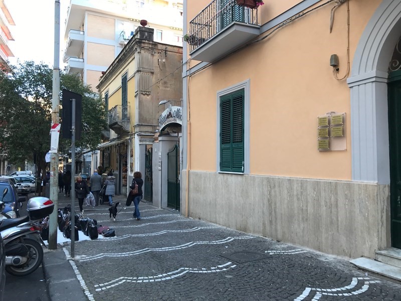 Appartamento in Affitto a Castellammare di Stabia, zona via denza, 2'000€, 140 m²