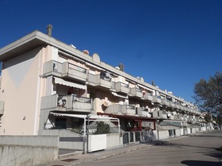 Trilocale in Vendita a Vasto, zona Mare, 120'000&euro;, 65 m², con Box