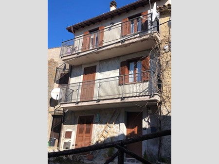 Trilocale in Vendita a Collegiove, 45'000&euro;, 80 m²