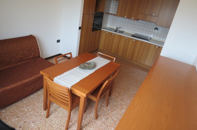 Bilocale in Affitto a Milano, zona cermenate, 1'050€, 52 m², arredato