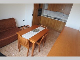 Bilocale in Affitto a Milano, zona cermenate, 1'050€, 52 m², arredato