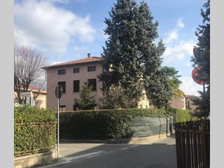 Quadrilocale in Vendita a Seriate, 186'000€, 120 m²