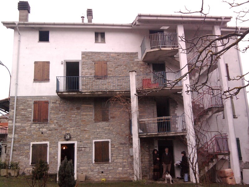 Casa Indipendente in Affitto a Berceto, zona Pagazzano, 350€, 300 m², arredato