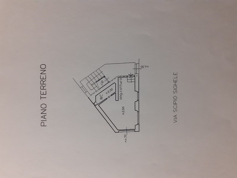 Appartamento in Vendita a Firenze, zona Statuto, 93'000€, arredato