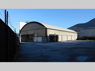 Capannone in Affitto a Trento, zona via del Commercio 61, 4'300€, 1000 m²