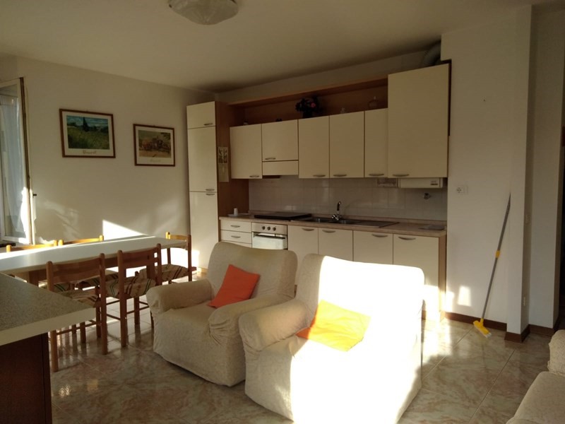 Appartamento in Vendita a Sestri Levante, zona Riva Trigoso, 275'000€, 85 m², arredato, con Box