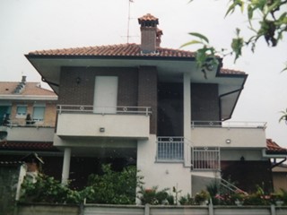 Attico in Affitto a Busto Garolfo, zona Industriale , 700€, 110 m²