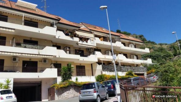 Bilocale in Vendita a Letojanni, zona Centro, 85'000€, 45 m²