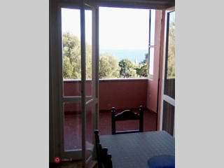 Appartamento in Vendita a Arenzano, zona Arenzano, 345'000€, 125 m²