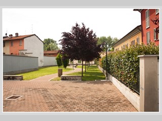 Casa Indipendente in Vendita a Fara Gera d'Adda, zona centro, 255'000€, 100 m²