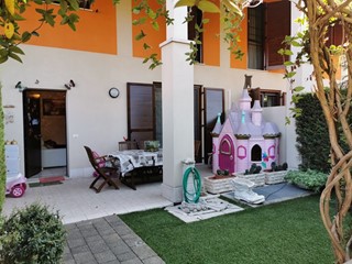 Casa Indipendente in Vendita a Cadoneghe, 245'000€, 210 m², arredato