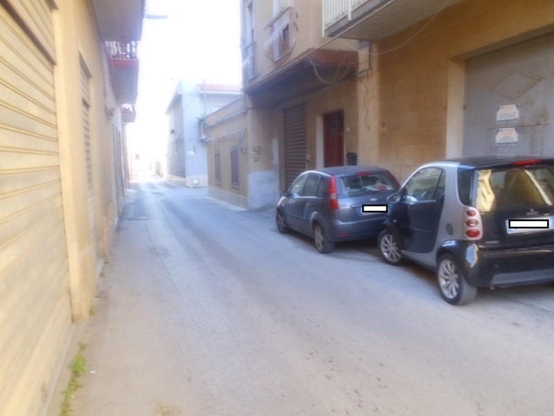 Appartamento in Vendita a Castelvetrano, zona Cappuccini, 32'000&euro;, 120 m²