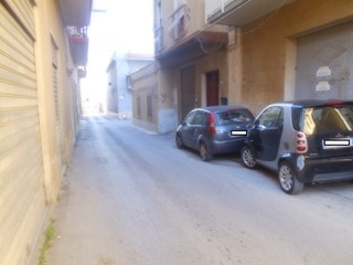 Appartamento in Vendita a Castelvetrano, zona Cappuccini, 32'000&euro;, 120 m²