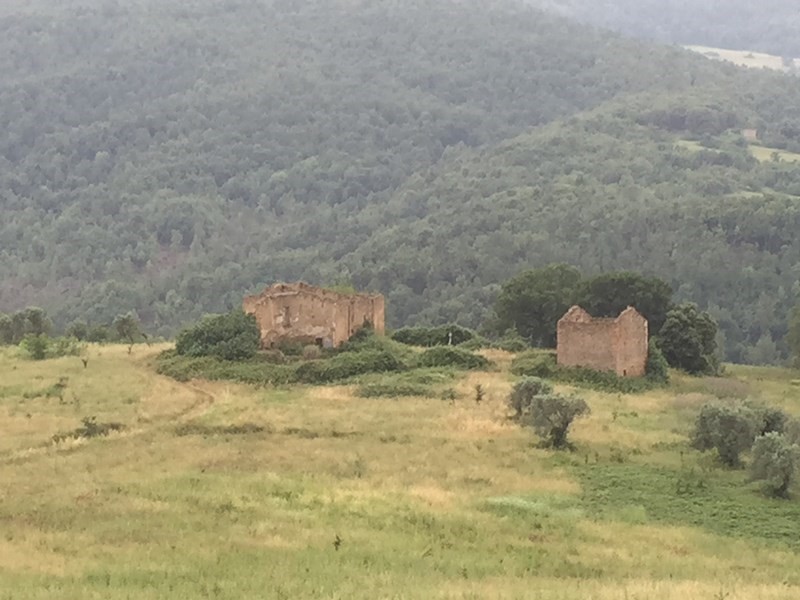 Casale in Vendita a Pomarance, 11'112€, 600 m²