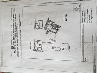 Casa Indipendente in Vendita a Castiglione delle Stiviere, zona Centro, 180'000€, 326 m², con Box