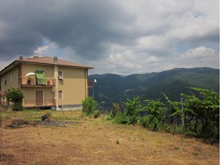 Appartamento in Vendita a La Spezia, zona Santa Maria di Scogna, 55'000&euro;, 90 m², arredato