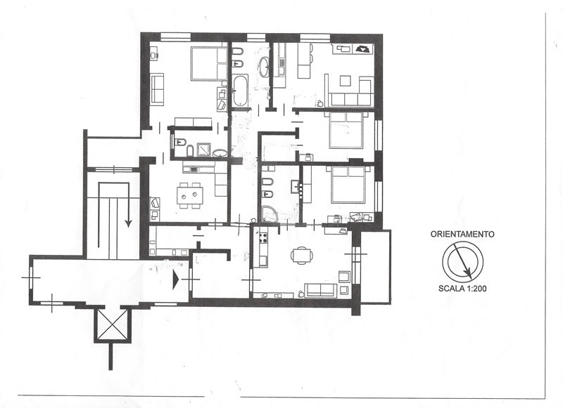 Appartamento in Vendita a Tempio Pausania, zona ospedale, 210'000€, 158 m², arredato, con Box