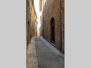 Casa Semi Indipendente in Vendita a Bettona, zona via dei Monasteri, 88'000€, 150 circa